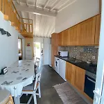 Sunny Da Viana, Prázdninový dům Aljezur