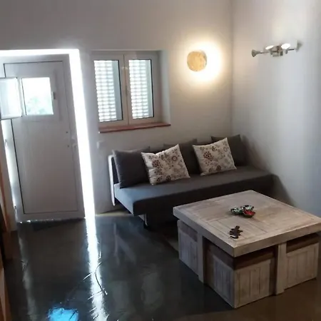 Sunny Da Viana, Vakantiehuis *