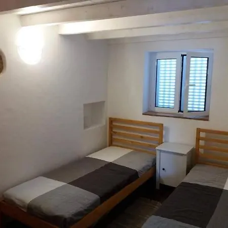 Sunny Da Viana, Vakantiehuis *