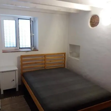 Sunny Da Viana, Vakantiehuis *