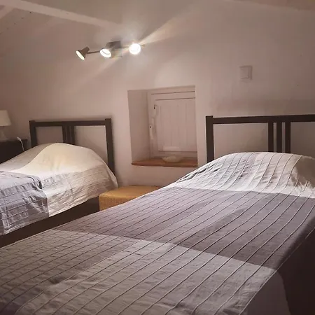 Sunny Da Viana, Vakantiehuis *