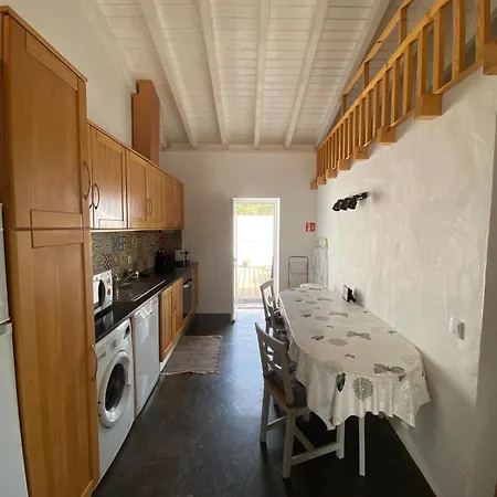 Sunny Da Viana, Semesterbostad Aljezur